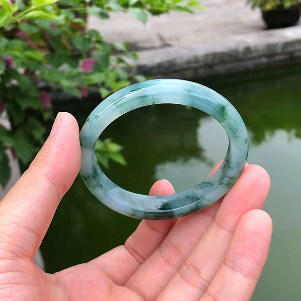 國翠世家珠寶