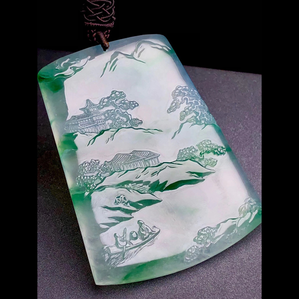 精品翡翠飄花山水牌子，高冰種翡翠山水牌【春江逸游】，玉雕大師李偉航雕刻，66-50.5-7.2mm，約56g，小六價(jià)