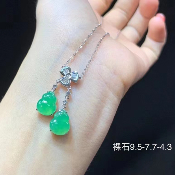 冰綠翡翠葫蘆鎖骨鏈  精致百搭，可鹽可甜風(fēng) 批發(fā)價(jià)：5280