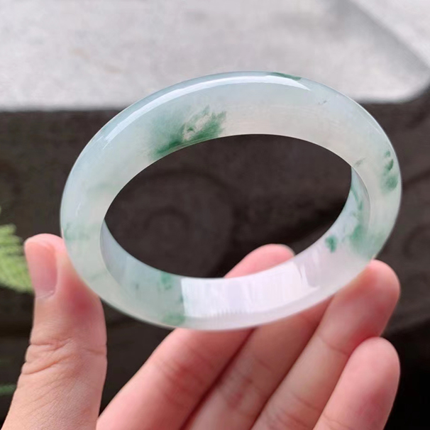 【手鐲】飄花翡翠種水正圈 【圈口】56/13.1/8.1mm