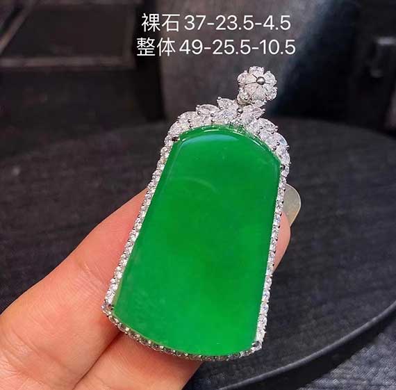 翡翠冰陽(yáng)綠平安無(wú)事牌 厚裝，完美，性價(jià)比高！