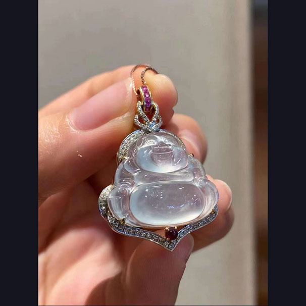 翡翠 冰冰得佛公，品質(zhì)看著太舒服了，開臉很慈祥，尺寸35-25-9 ，很高性價(jià)比一萬多