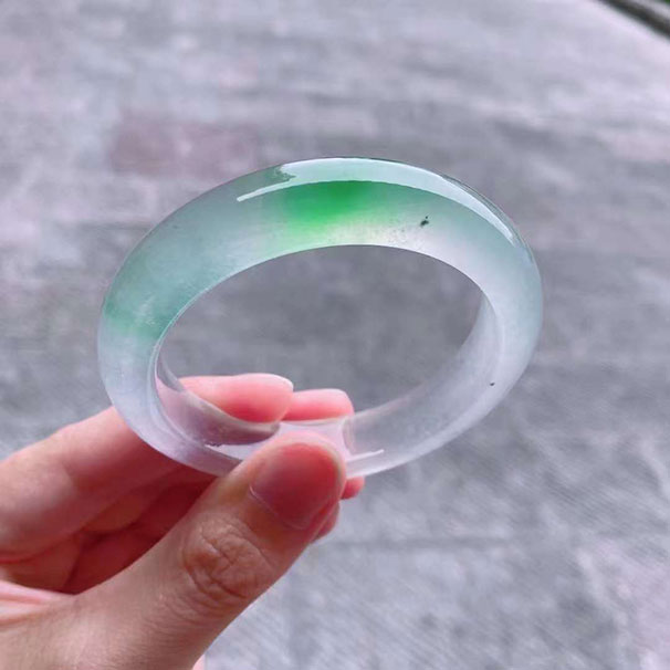 翡翠靈動之美 品質(zhì)高端 53.5-12-9 完美