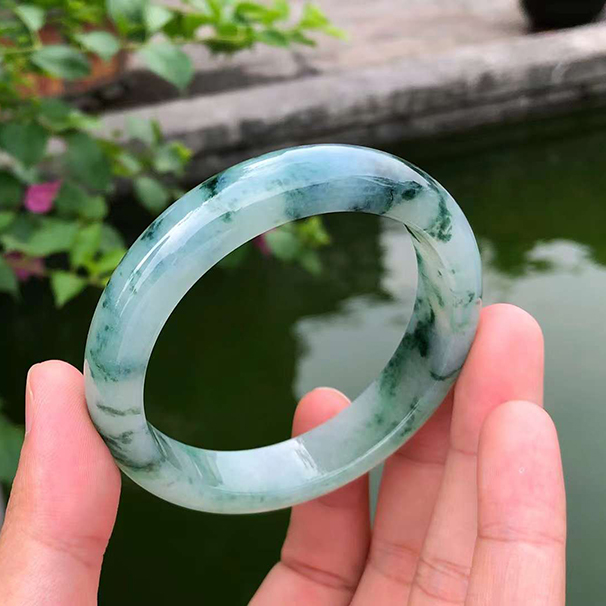 冰種飄花正圈翡翠手鐲