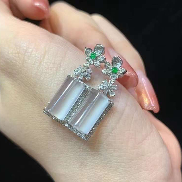 高冰翡翠耳墜