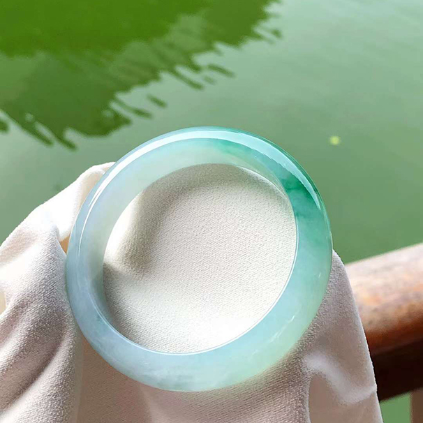 冰種飄花陽綠正圈翡翠手鐲