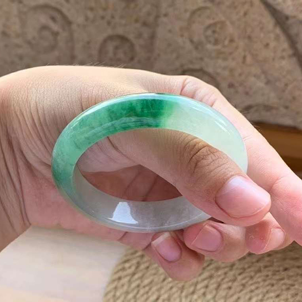 冰陽綠正圈翡翠手鐲