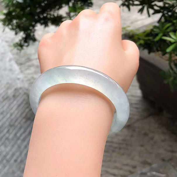 起光冰玻種白冰正圈翡翠手鐲
