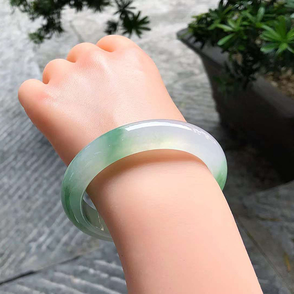 起膠冰種芙蓉綠花正圈翡翠手鐲