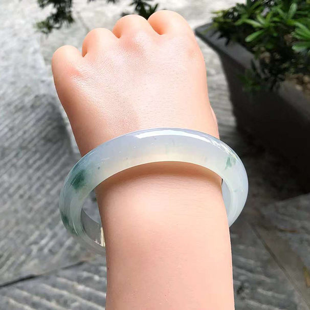 大圈口冰種飄花正圈翡翠手鐲