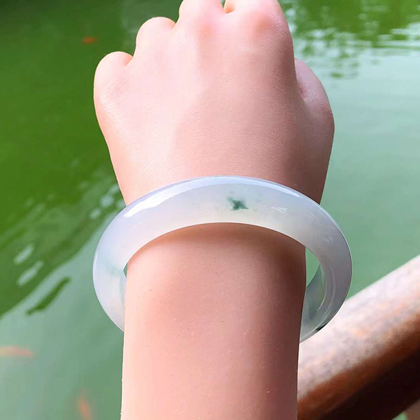 冰種飄花正圈翡翠手鐲