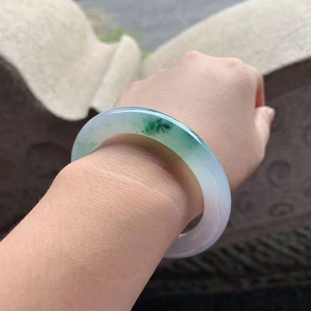 圓條種水飄色花翡翠手鐲
